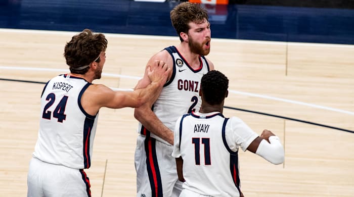 Dec 2, 2020; Indianapolis, IN, USA; Gonzaga Bulldogs forward Drew Timme (2) celebrates with teammates in the second half against the West Virginia Mountaineers at Bankers Life Fieldhouse.